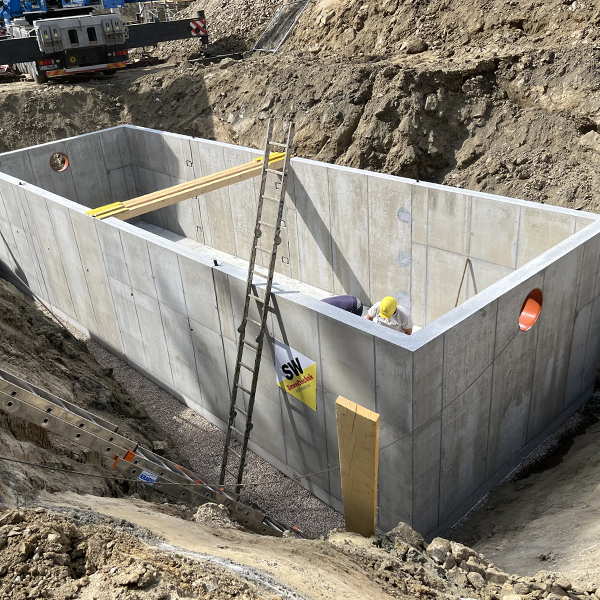 Störfallbecken von SW Umwelttecnik in Baugrube
