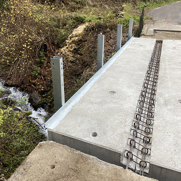 Zischgerbrücke mit Brückenträgern von SW Umwelttechnik